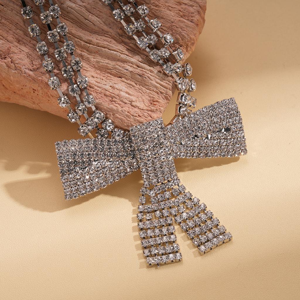 European and American light luxury style full diamond bow geometric neck chain short choker necklace necklace