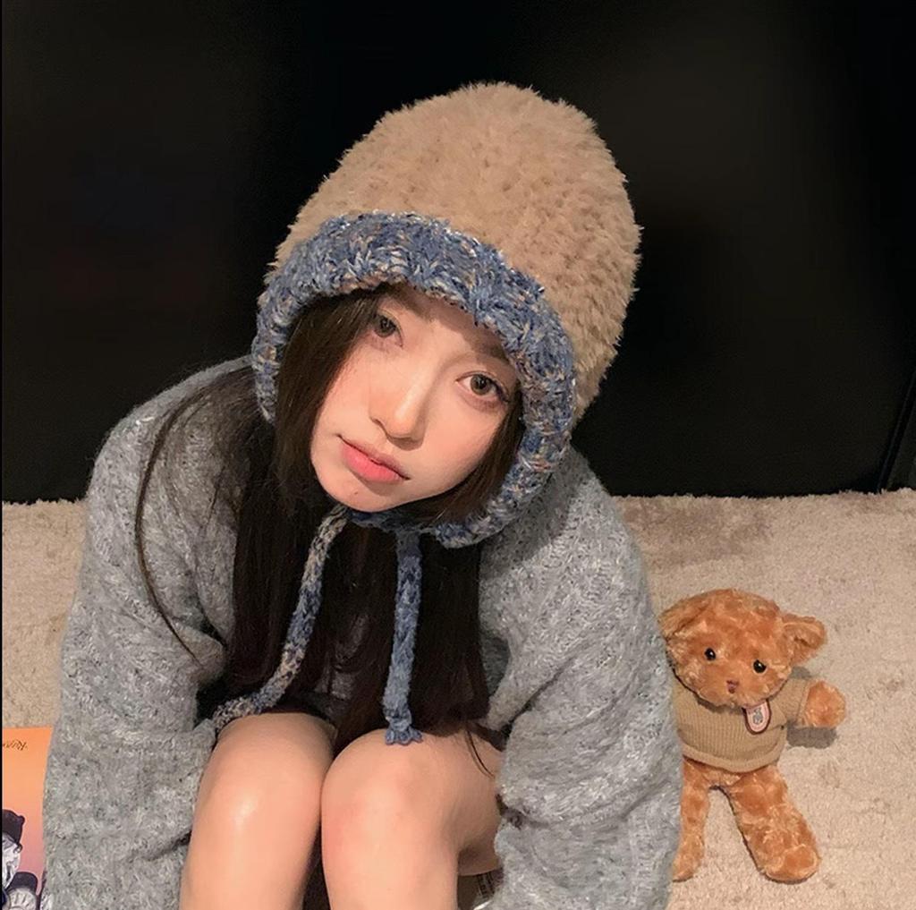 Kawanishi Women's Handmade Wool Beanie with Tassel and Ear Protection