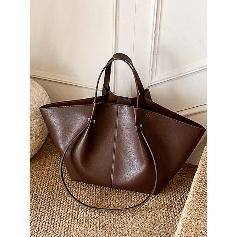 Stylish and Simple Casual Large-capacity Bag 2026 New Bat-shaped High-value Portable Shoulder Bag for Women