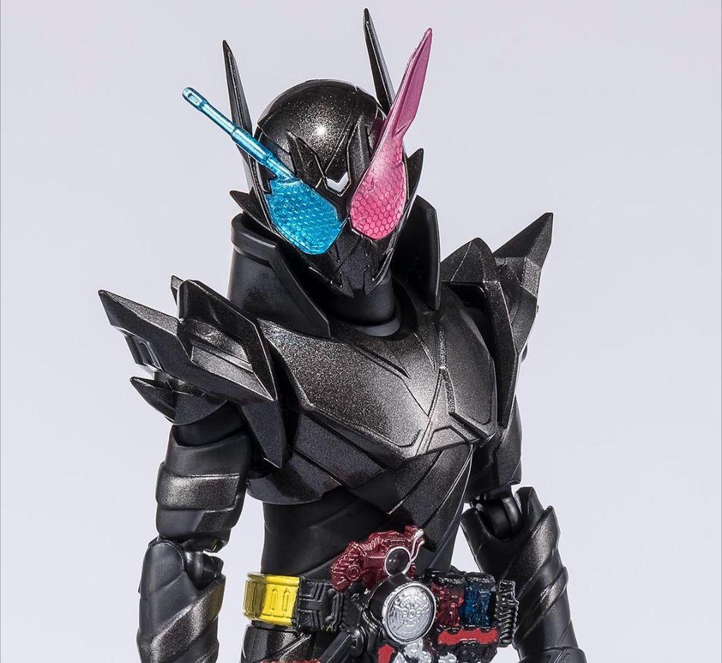 [USED] S.H.Figuarts Kamen Rider Build Rabbit Tank Hazard Form