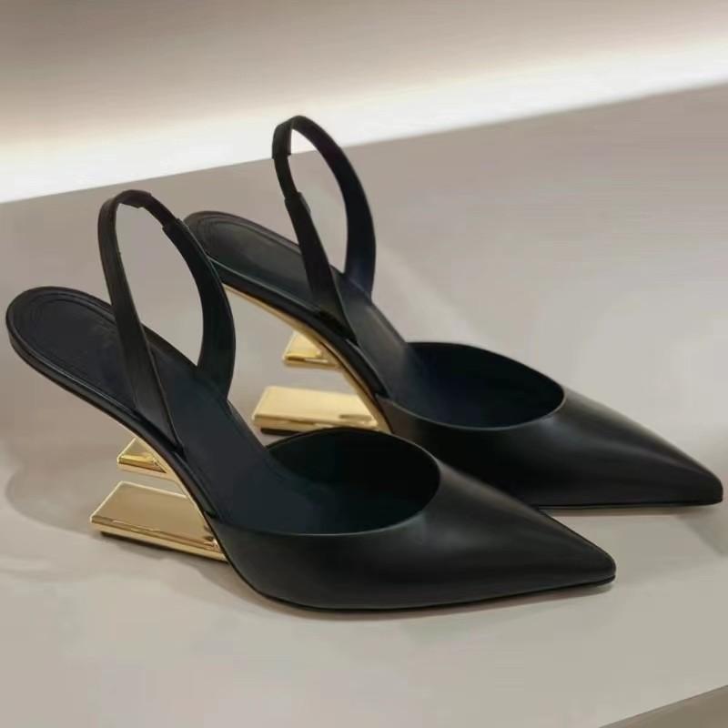 

New Summer Strange Heels Ladies Pumps Design Women s Sandals with Rear Trip Straps Pointed Toe Zapatos Para Mujere 40 чорний