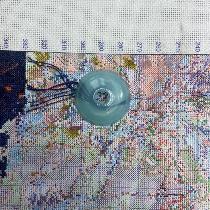 Cross-Stitch Thread Organizer: Includes Soft Wire Tool, Winding Tool, Floss Separator, Winding and Threading Plate for Optimal Thread Organization.