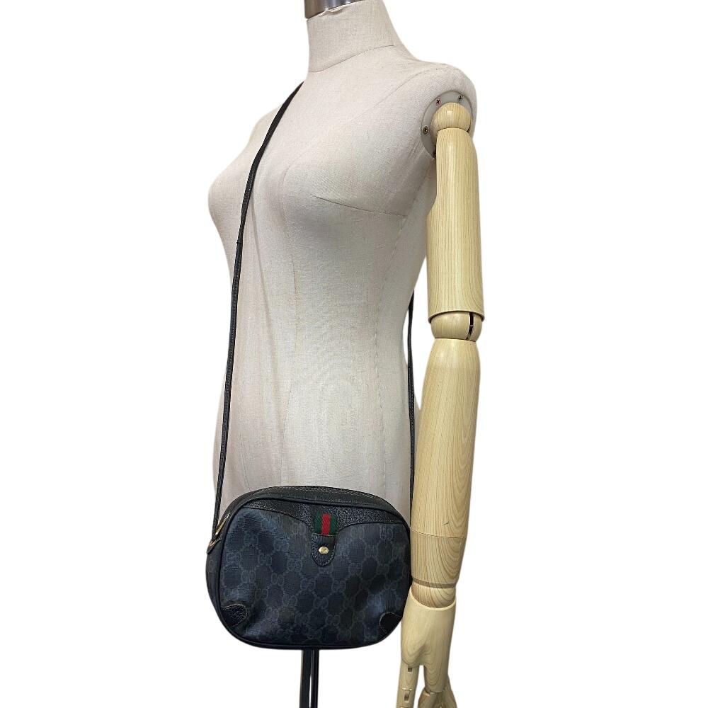 GUCCI 066 Old Gucci pochette Shelly line GG pattern leather Shoulder Bag gray leather Women Used