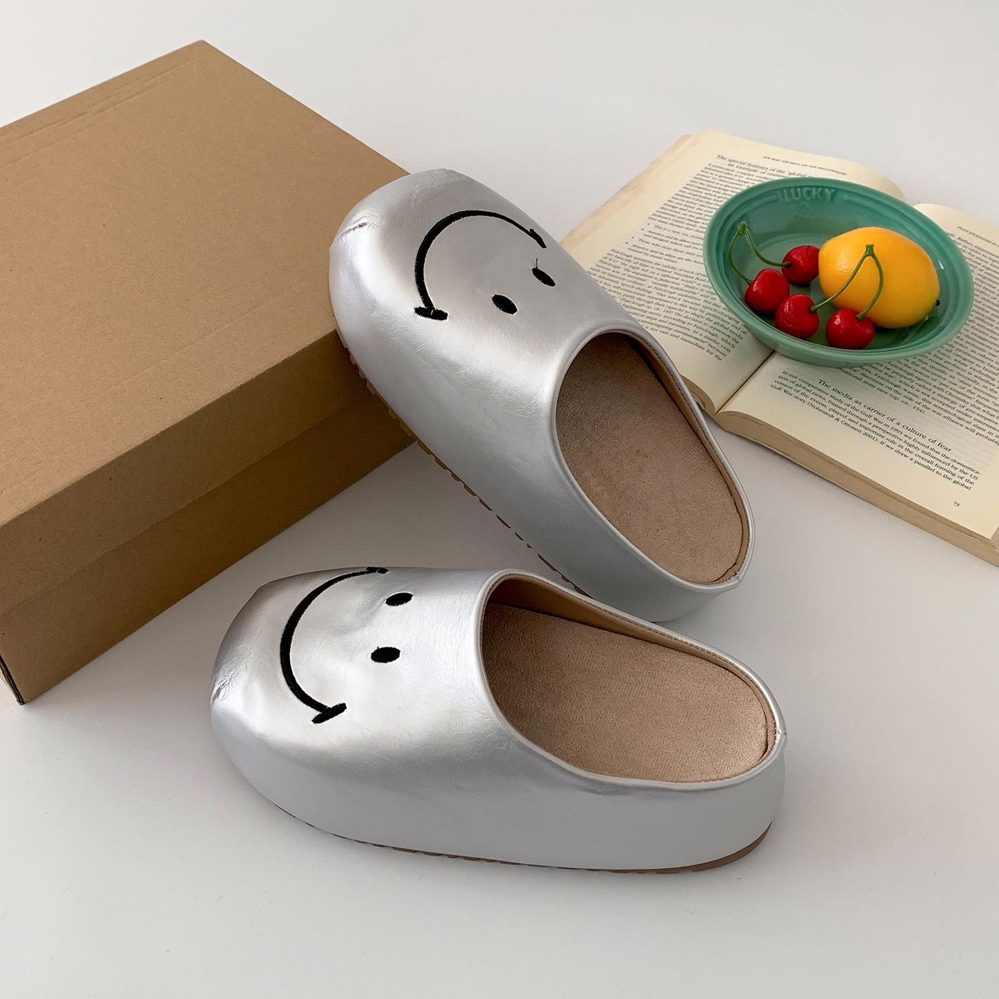 

Internet celebrity explosion yellow retro thick-soled bag head slippers women s summer wear 2025 new high-end semi-drag Birkenstocks 35 серебряный