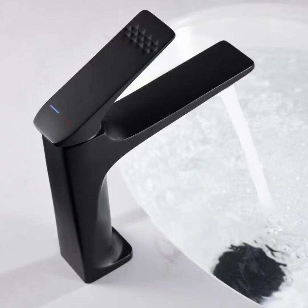 Full Copper Three Dimensional Cutting Design for Hot and Cold Faucets,bathroom Sink,washbasins,bathroom Countertops,basin Faucet