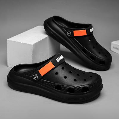 Auf Scheißlochschuhe treten Herren tragen dicksohlige erhöhende Strandsandalen Sport- und Freizeittasche Kopfpantoffeln