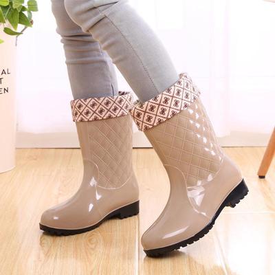 "Shanghai Erxiang Women's Khaki PVC Rain Boots - Mid-Low Tube, Acid & Alkali Resistant, Fashionable Diamond Design, Style 839"