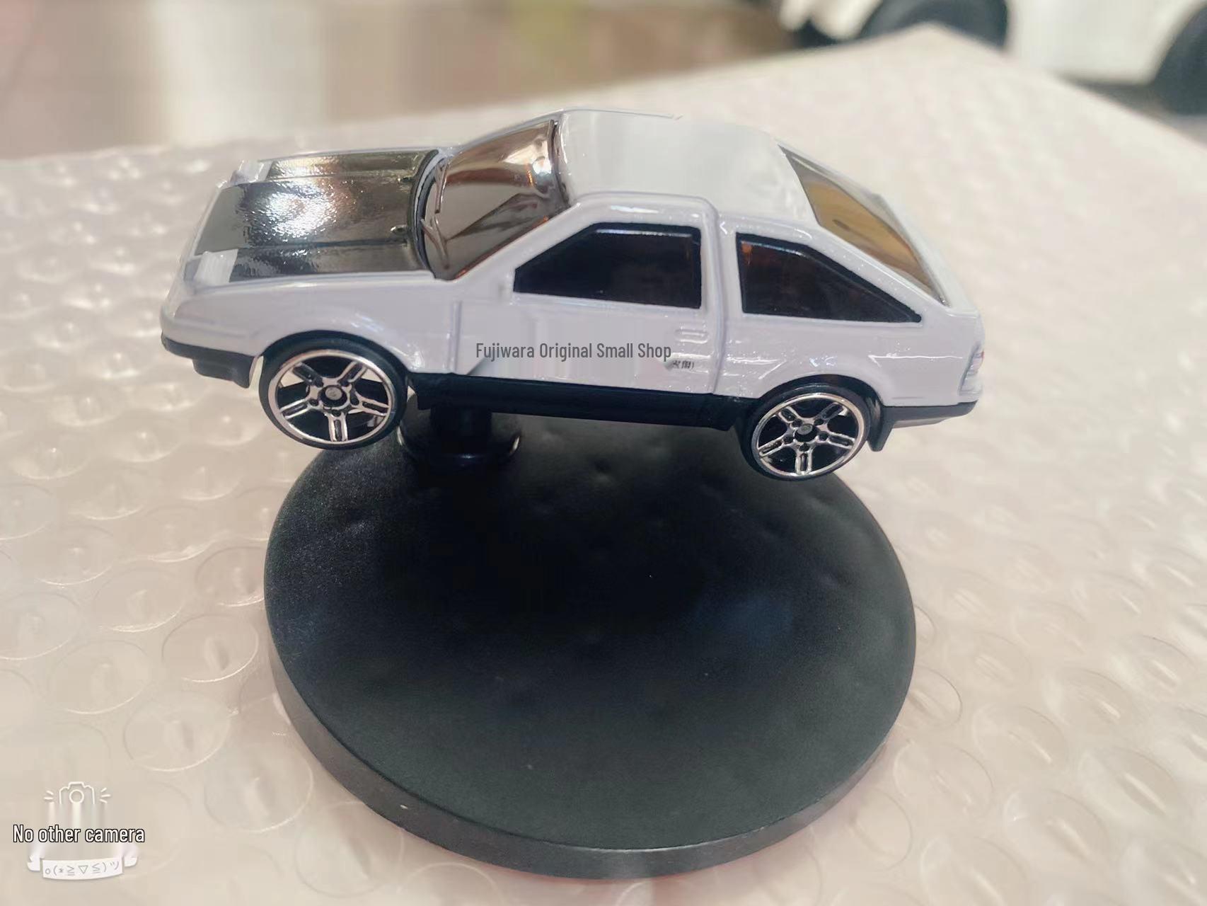 AE86 Car Drift Ornament: Interior Dashboard Model for Stress Relief