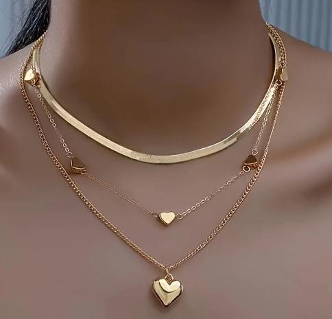 Hot-selling layered love necklace design necklace stacked collarbone chain high-end light luxury snake bone chain