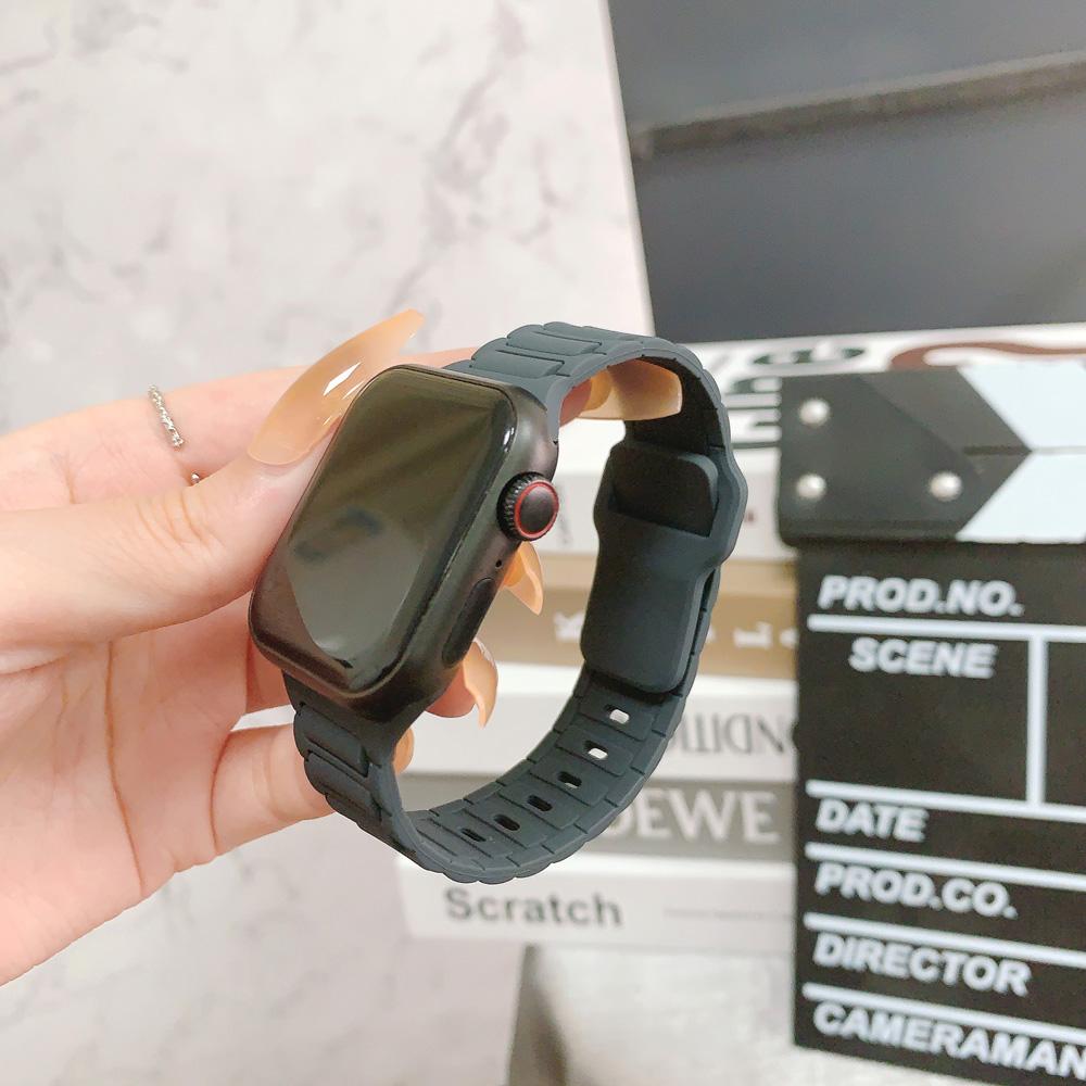 New Original Silicone Strap For Apple Watch Ultra 49mm Sports Bracelet iWatch Series 9 8 7 45mm 41mm 6 5 4 3 SE2 44mm 40mm Band