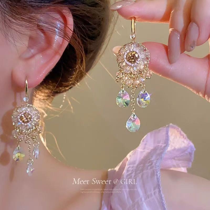 European and American Exaggerated Heavy-duty Crystal Tassel Earrings for Women, Elegant and Sophisticated Earrings, Trendy New Bestsellers