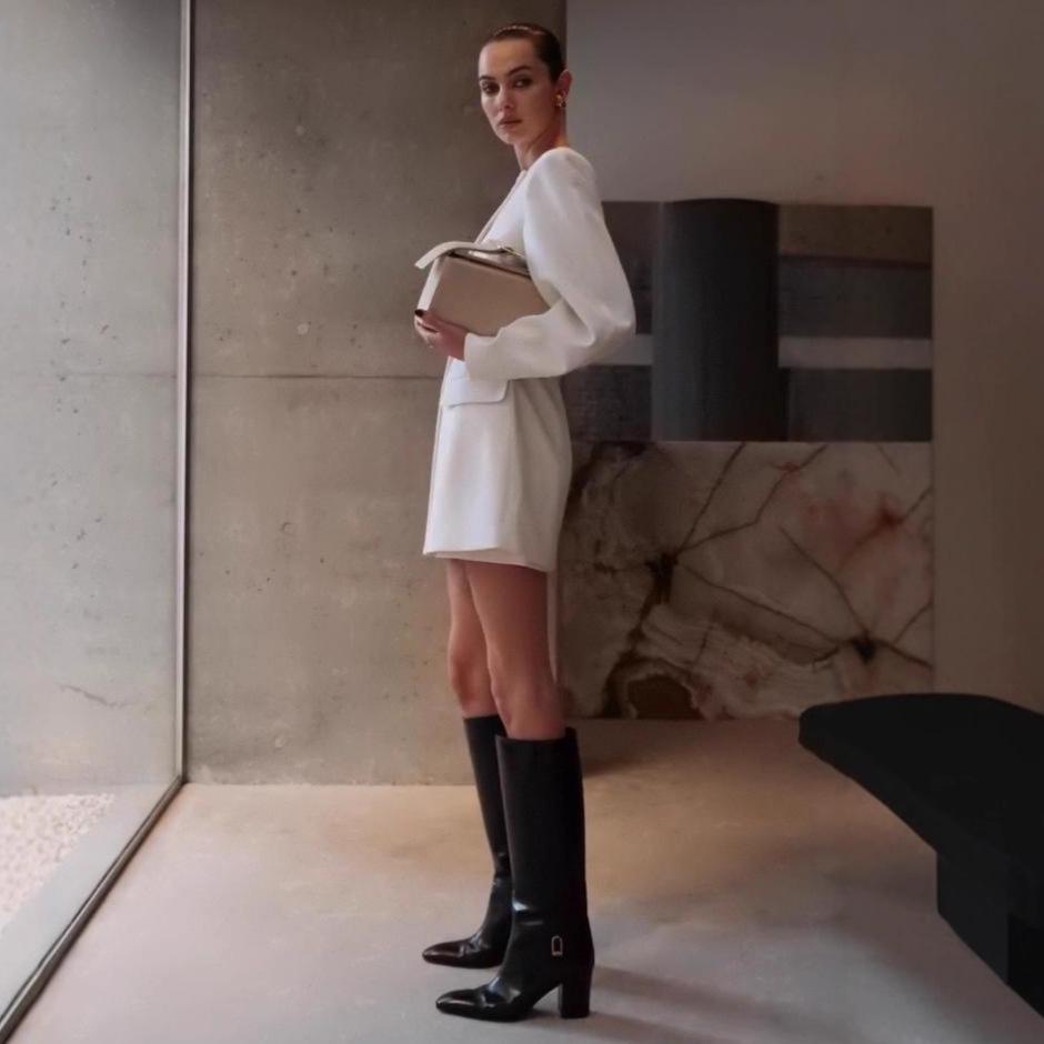 2025 Summer European & American Women's Fashion: Double-Breasted Long Sleeve Workplace Dress with Round Neck and Buttons