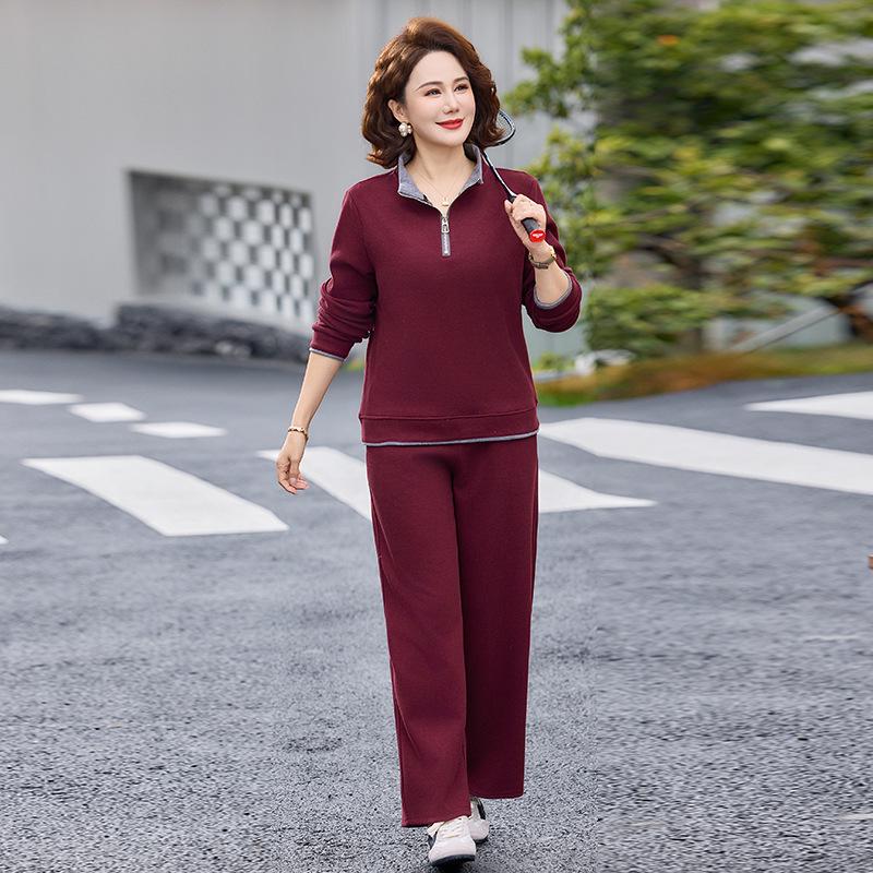 

Spring & Autumn Sportswear Set for Middle-Aged Women: Two-Piece Running Suit for Moms 5XL (155-165 lbs)