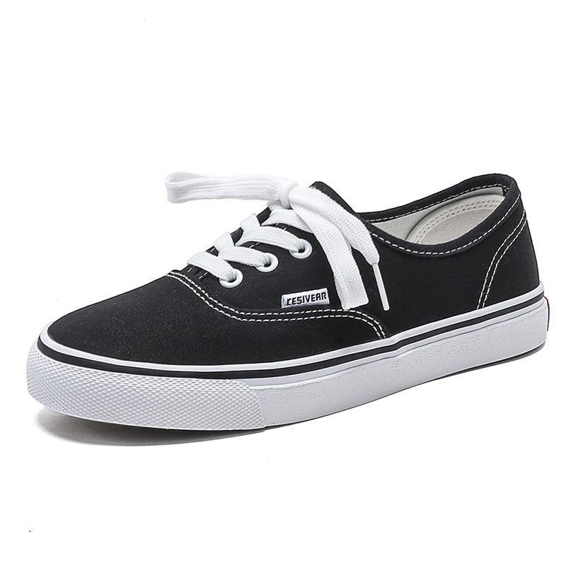 Candy Color Canvas Shoes: Unisex Spring/Autumn 2026 Versatile White Skate Sneakers for Students