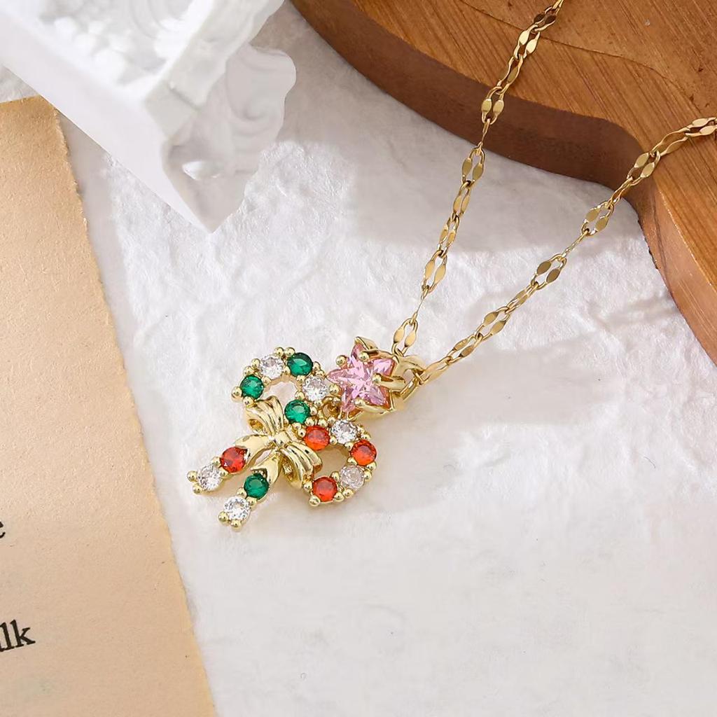 Popular Christmas Series Necklaces: Santa Claus, Peace Tree, Holiday Element Micro-Paved Drip Oil Pendant