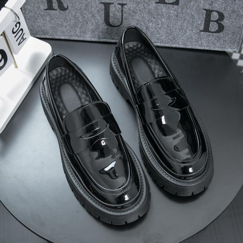 Fashion New Men Casual Leather Derby Shoes British Platform Buckle Designer Antiskid Oxford Shoes Classic Low Top Casual Business Shoes