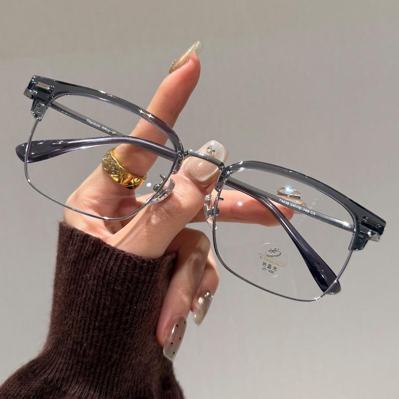 

Ultra-Light Titanium Half-Rim Men s Glasses: Prescription-Ready, Blue Light Blocking, High-End Eyebrow Line Design.
