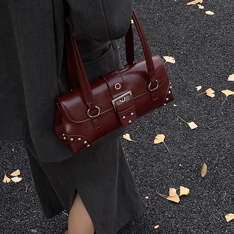 Women PU Leather Shoulder Bag 2025 Winter Retro Underarm Bag Luxury Designer Trend Female Small Handbags and Purses