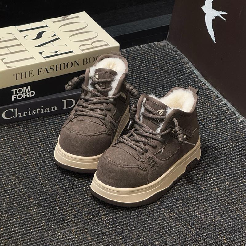 

Snow boots platform bread shoes women s 2025 winter velvet warm cold-resistant big head short boots cotton shoes 40