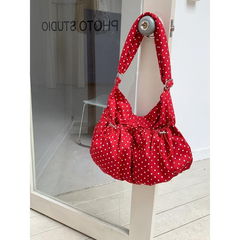 Polka dot messenger bag women's pleated drawstring large capacity leisure commuter women's bag trend new cloud dumpling bag