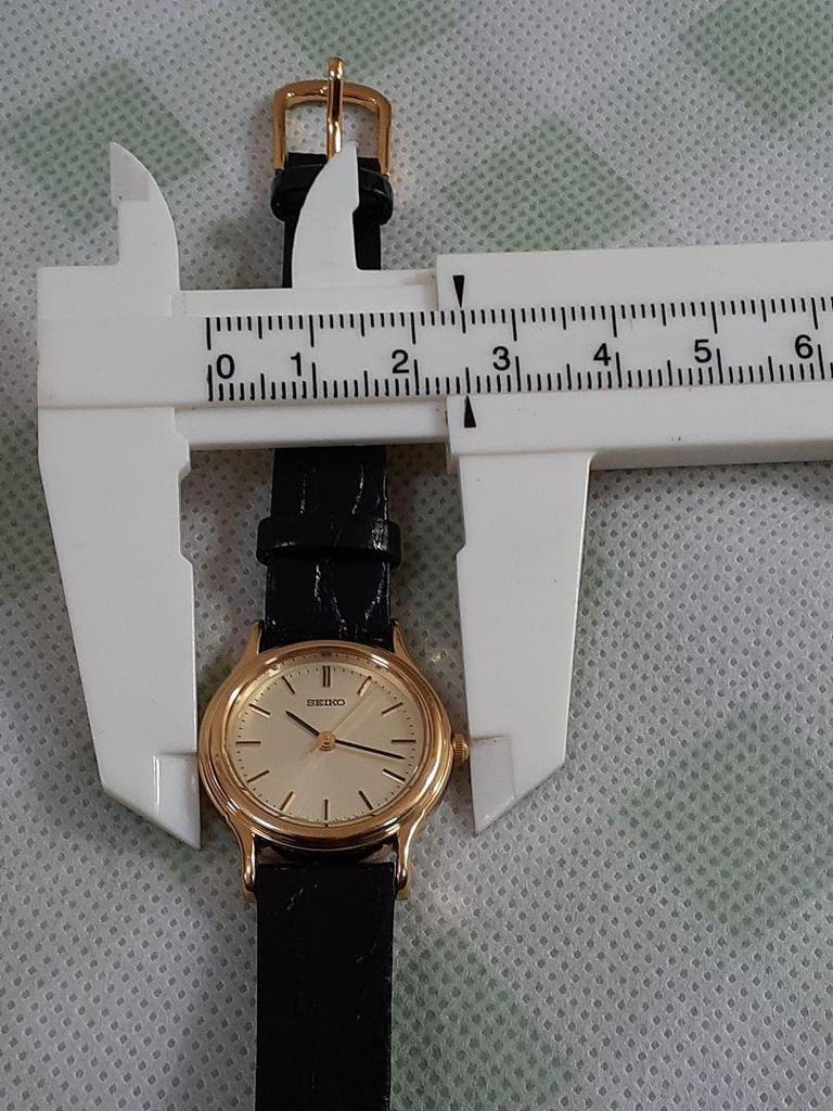 [USED] SEIKO Quartz Watch Gold/Black