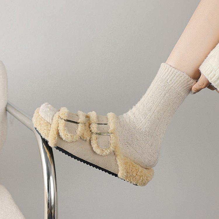 Thick-soled buckle drag autumn and winter new one-word fluffy slippers women wear thick-soled velvet thermal cotton shoes