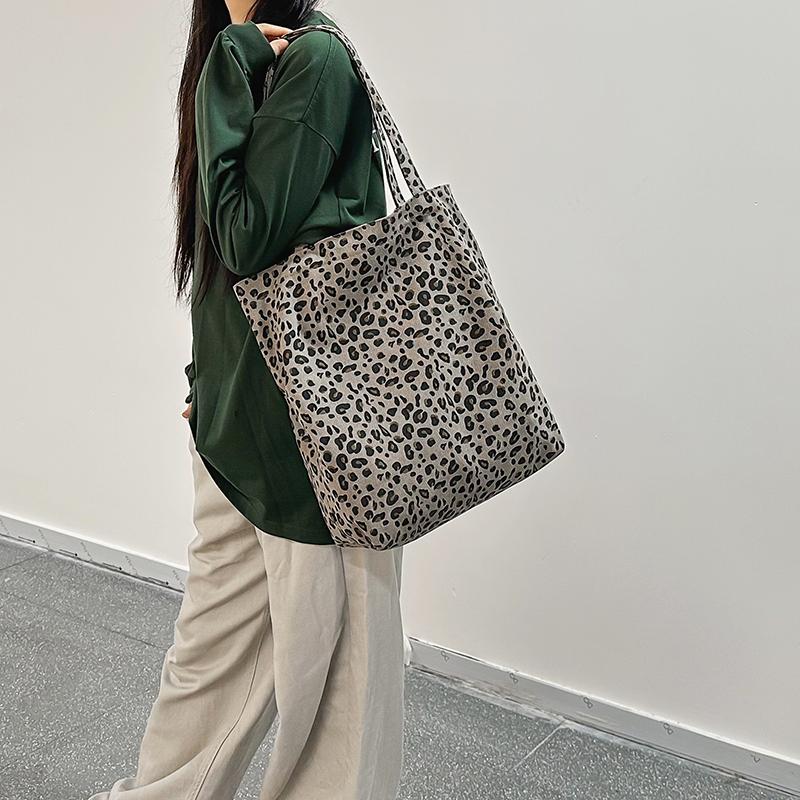 Leopard Print Large Capacity Tote Bag Women's Shoulder Bag Student Class Canvas Bag