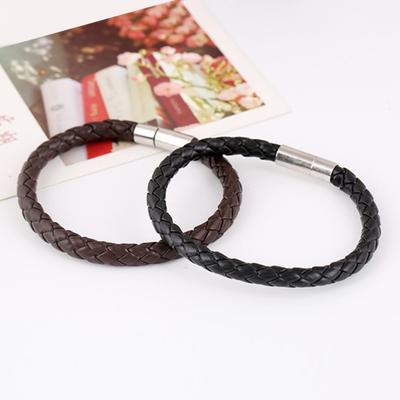 Braceletes – Pulseiras entrelaçadas