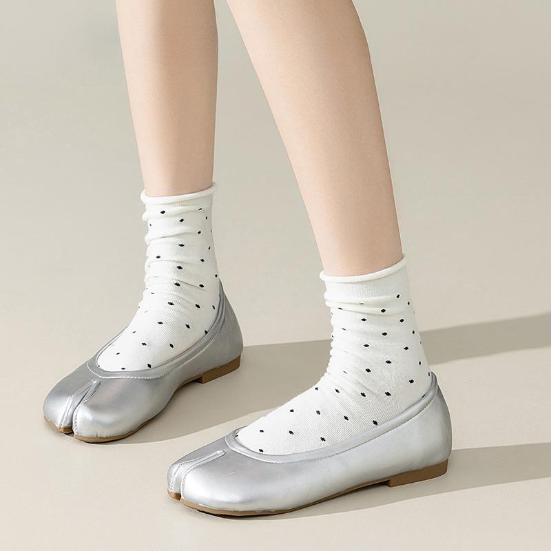 Women Japanese Cotton Split Toe Tabi Socks 2 Pairs Polka Dot Flip Flop Socks Sandal Sock for Women Fashion Soft Comfy Ankle Sock