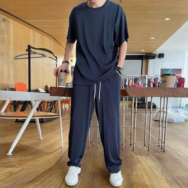 Men's Spring and Summer Models Plus Size Solid Colour Thin Short Sleeved T Shirt + Quick Dry Trousers Sports Two Piece Set