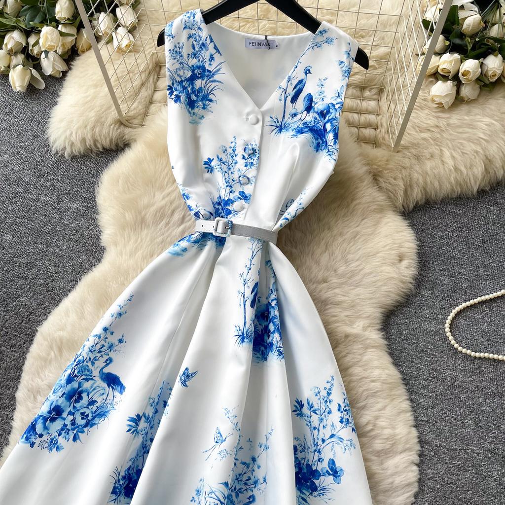 Blue and white porcelain wind sleeveless flower print dress women's summer V-neck waist thin temperament long dress commuting