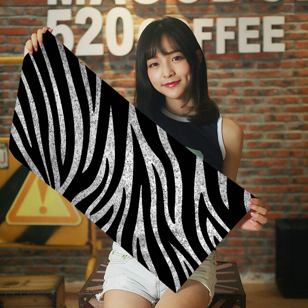 Black White Color Print Zebra Beach Towel Colorful Bath Towels for Girl Microfiber Quick Dry Sand Beach Yoga Spa Gym Pool
