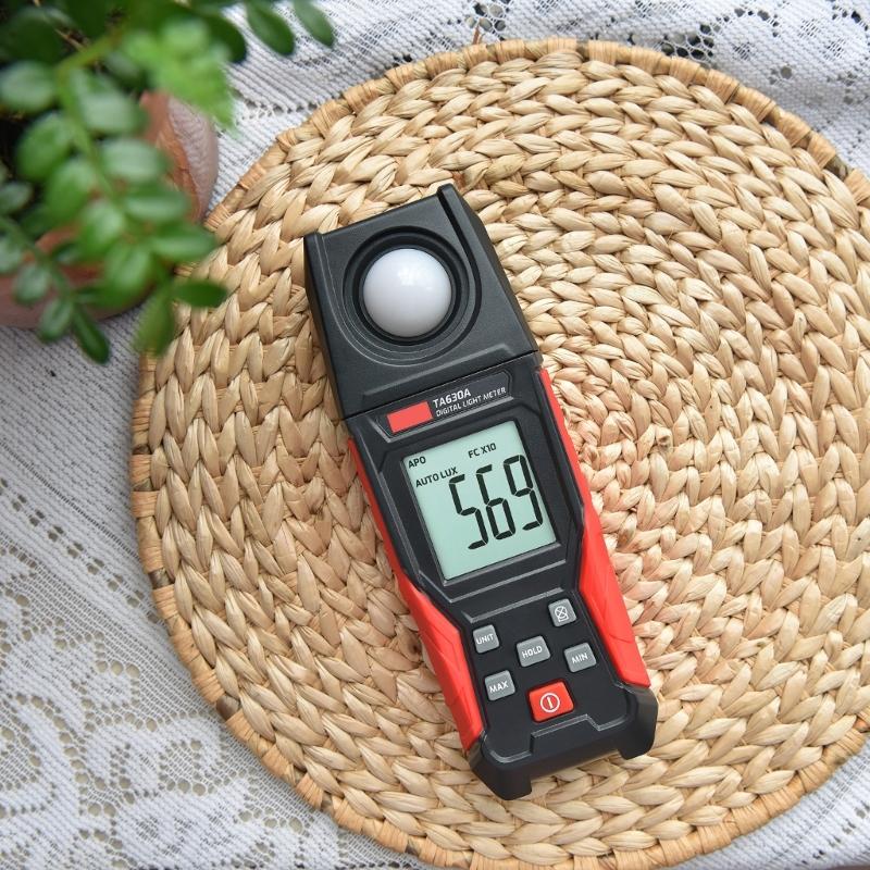 Lighting Engineering Digital Luxometer Professional Handheld Light Meter High Accuracy Luxmeter Illuminometer Photometer