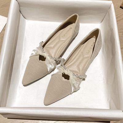 Pointed Single Shoes Women's Autumn Flat Bottom 2025 New Late Evening Wind Pearl Shallow Mouth Doudou Shoes Versatile Soft Sole Large Size Women's S