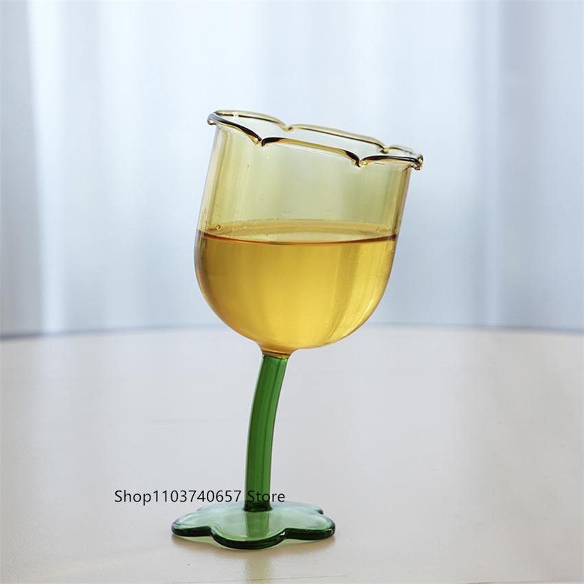 Ins Niedlicher Schiefköpfiger Blumenbecher Kreativer Bunter Außerirdischer Kelch Vintage Französischer Stil Personalisierter Champagnerkelch