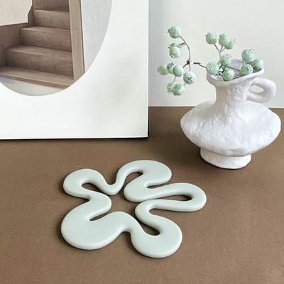 Sottobicchieri in Silicone a Forma di Fiore Sottopentola Resistenti al Calore per Pentole Calde Padelle Protezioni da Tavolo Antiscivolo per Cucina Moderna