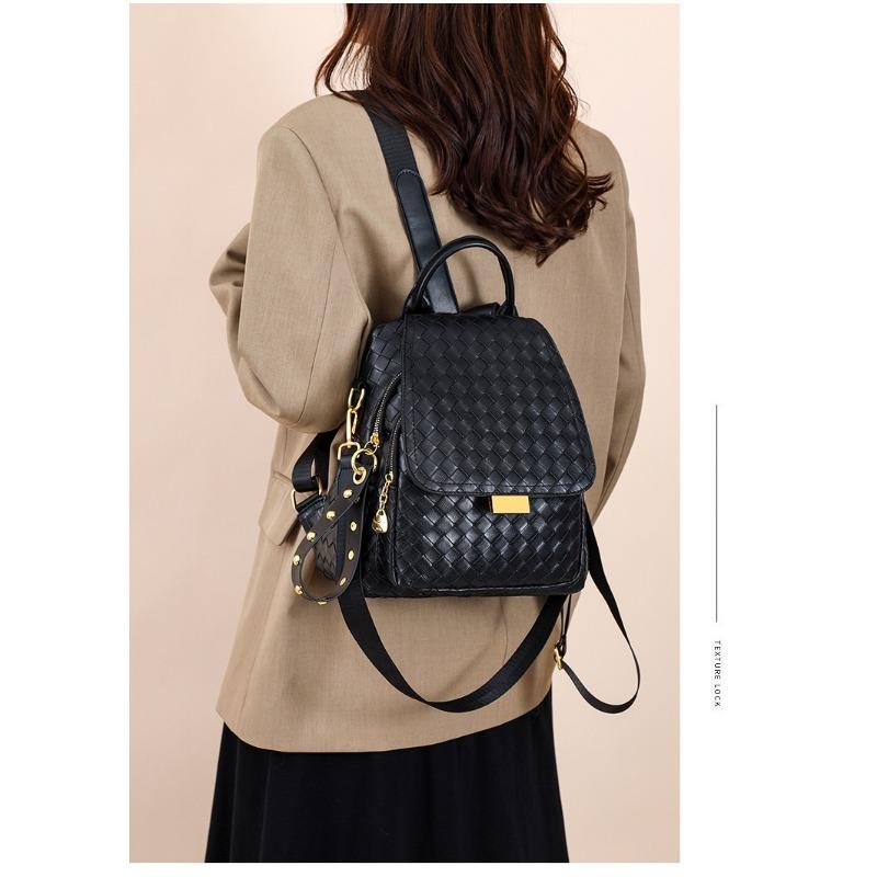 Retro Fashion Casual Woven Single Shoulder Backpack