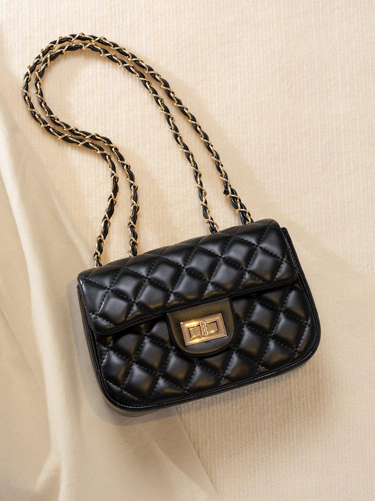 

Xiaoxiangfeng Stylish 2026 Rhombus Chain Cross-body Bag 21x6x15 cm чёрный