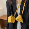 Mini bolsas femininas de couro PU em formato de queijo, triângulo e quadrado, bolsas fofas para fones de ouvido, batom, bolsas de mão, bolsa de ombro transversal