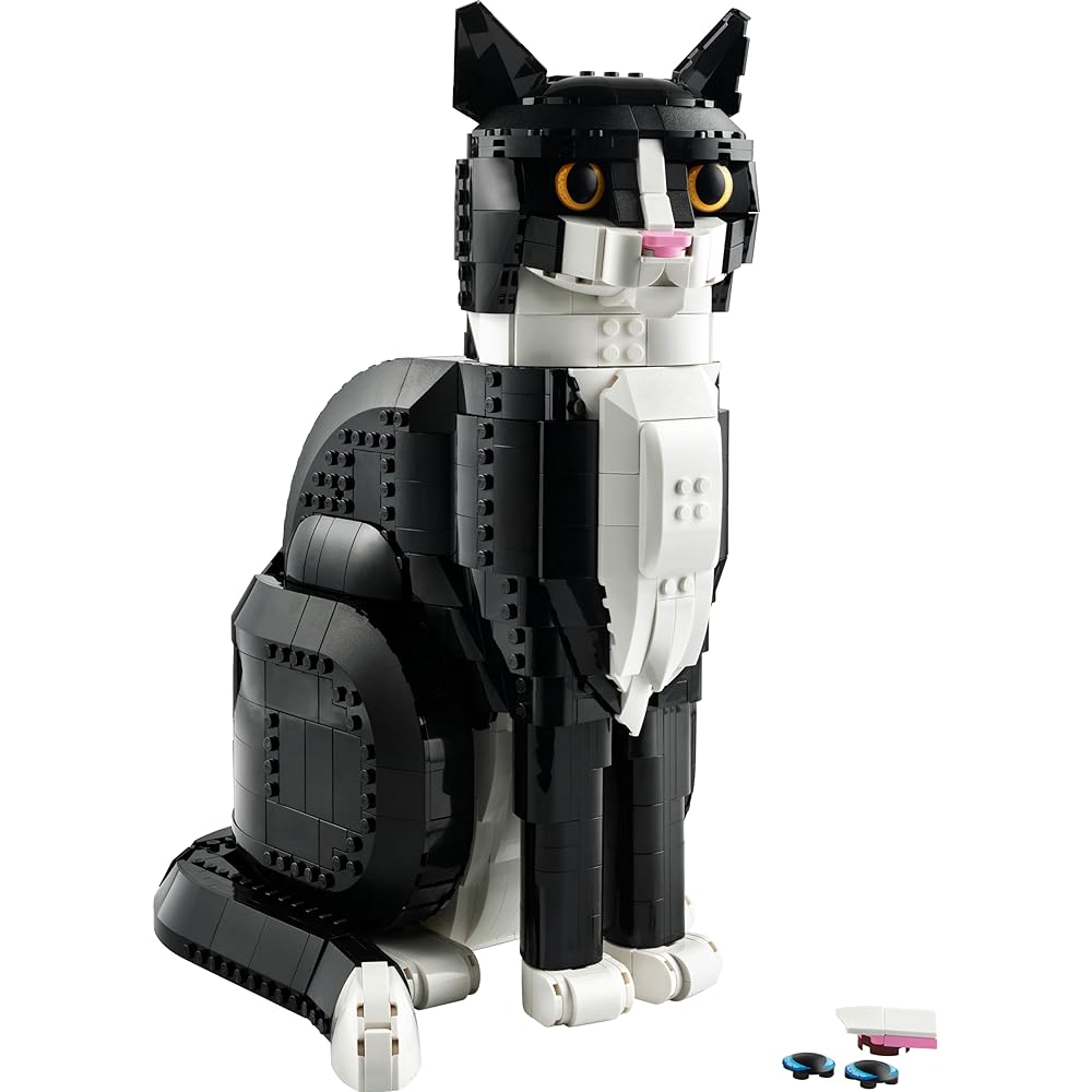 LEGO Ideas Tuxedo Cat 1710 Pieces Building Toy for Cat Lovers and Home Decor