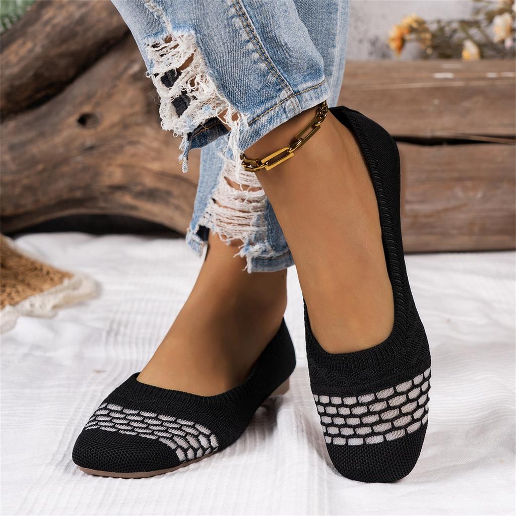 Breathable Wide Fit Square Toe Casual Flats for Women Slip On Lightweight Flexible Knit Upper Comfortable Walking Shoes