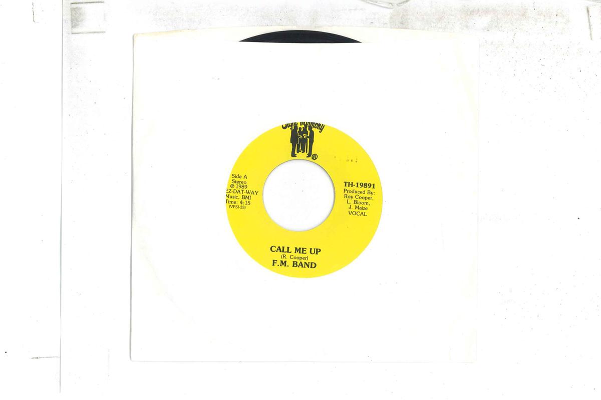 

7inch Record F.M. BAND Call Me Up TH19891 TIGHT HARMONY 1989 US SoulFunk Used