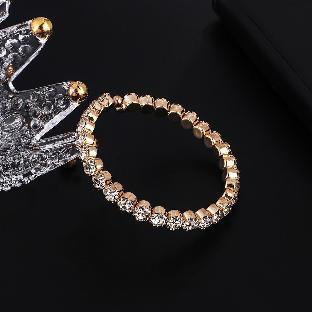 Rhinestone Elastic Arm Bracelet for Bride's Hand - Multi-Row Performance Jewelry B330