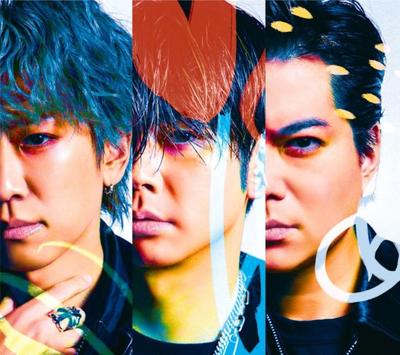 Edición Limitada de Transformation Press (Primer B) (CD+DVD) -NOTICIAS