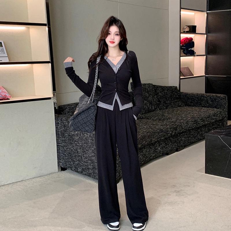 

Plus Size Women s Faux Two-Piece Cardigan Top & Wide-Leg Pants Set L чорний