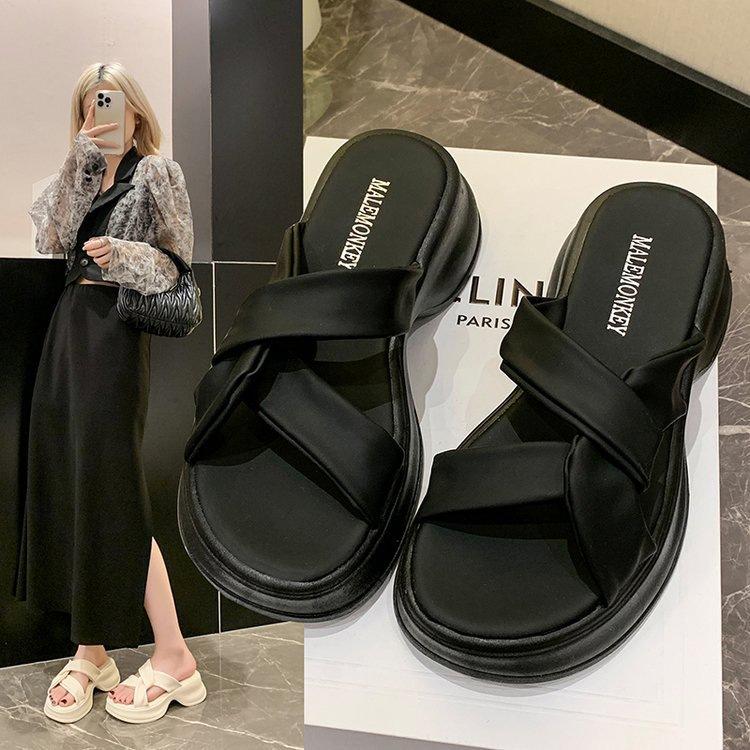 Thick-soled Cool Slippers Women's Fashion 2025 Summer New Fairy Style with Skirt Muffin Bottom Beach Roman Shoes