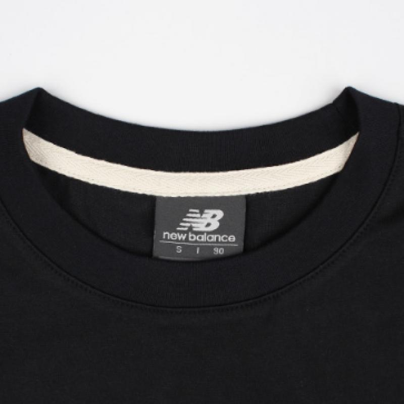 New Balance EssenTial Small Logo T shirT Nbneg21203