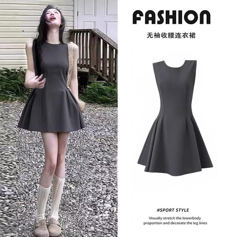 

Black sleeveless dress women s new summer beautiful slim waist a word small black dress short skirt S темно-серого