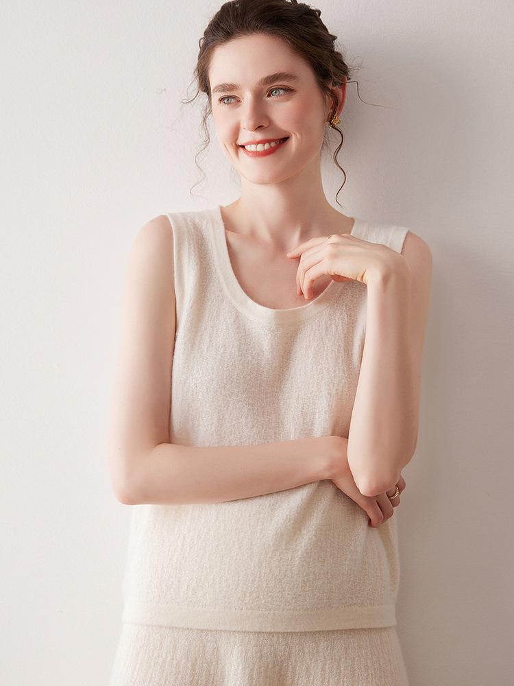 Women's Sleeveless U-neck Cashmere Knit Camisole - Warm Base Layer Vest
