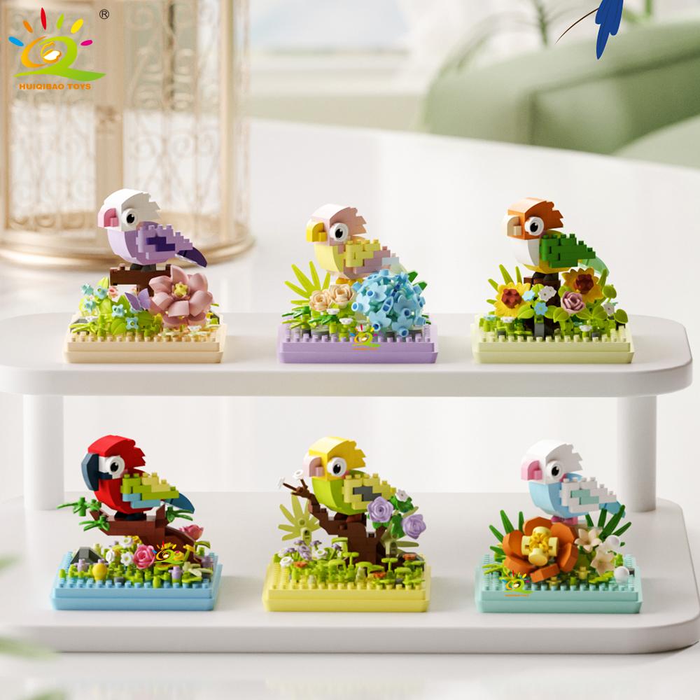 Non-Toxic Moc Parrot Bird Flower With Display Box Micro Building Block Mini Diamond Model Brick Toy For Children Desk Decor.